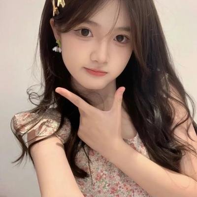 沙滩上的夏娃